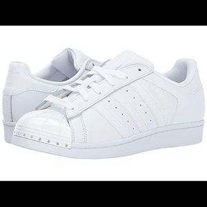 Adidas Originals Superstar Women’s size 5.5